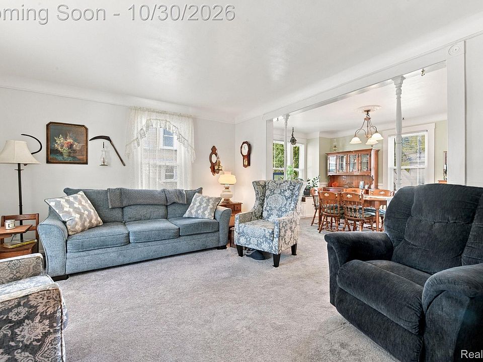 411 Hawthorn Ave, photo 5