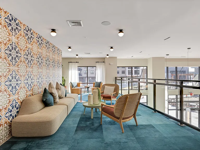 Metropolitan at the Riverwalk — Photo 15