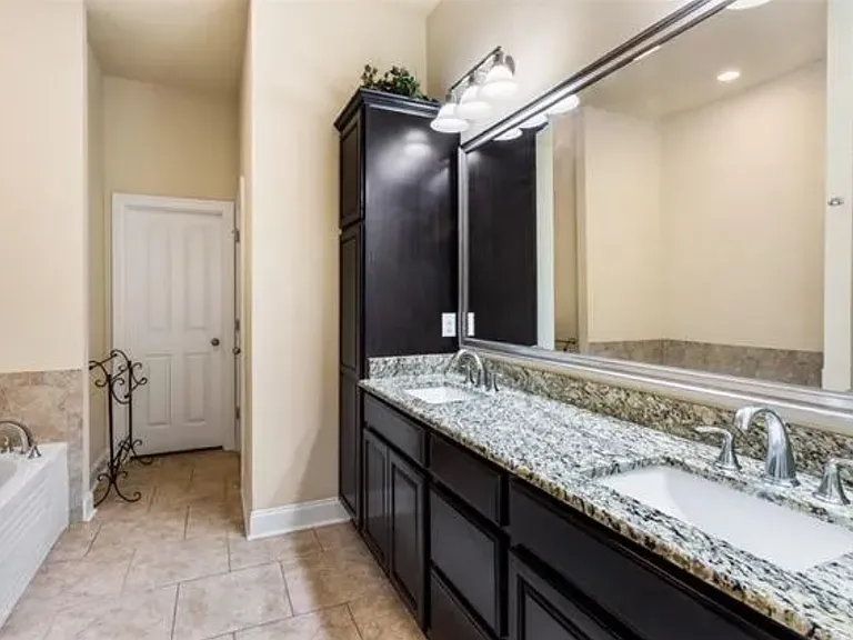18145 River Birch Dr — Photo 9