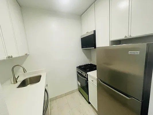 Rented by Oxford Property Group | media 10