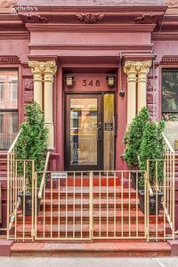 348 W 48th St #2W, Manhattan, NY, 10036