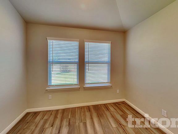 3rd image of 5903 Noah Pl