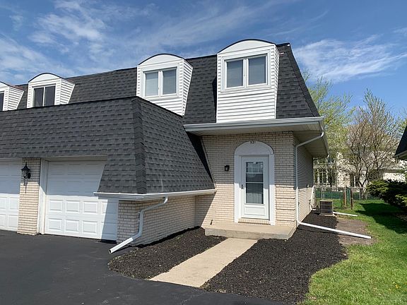 2nd image of 521 Wellington Dr