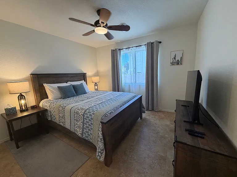 2416 N Ridge Ave — Photo 19