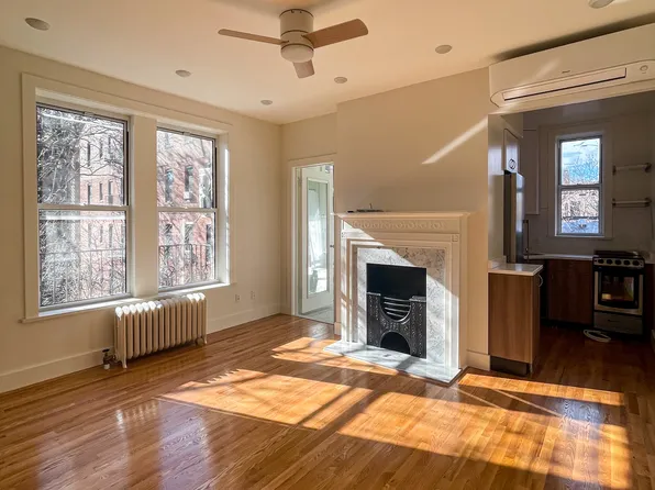 29 Monroe Place image 1 of 8