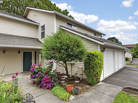 2nd image of 4701 NE 77th Ave APT 10