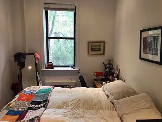 Rented by Michael Apfelbaum, LREB | media 2