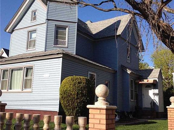 4th image of 8611 107th St