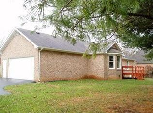 1416 Elmhurst Way, Bowling Green, KY 42104