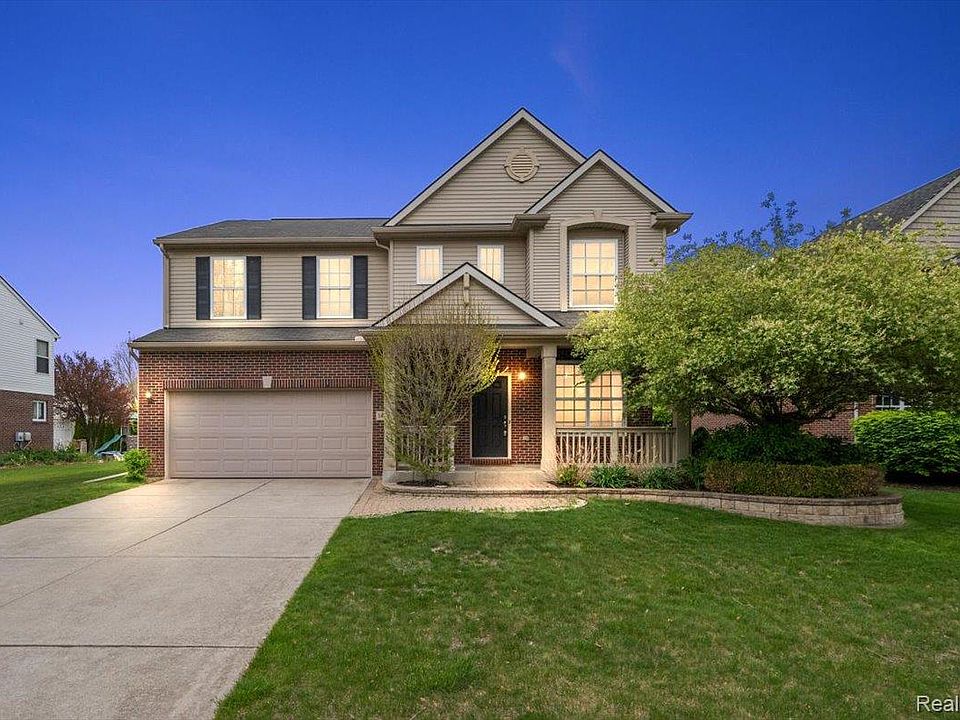1st image of 14257 Red Pine Dr
