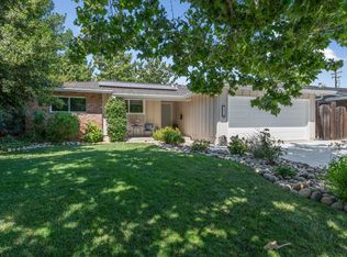 207 Thomas Dr, Los Gatos, CA 95032