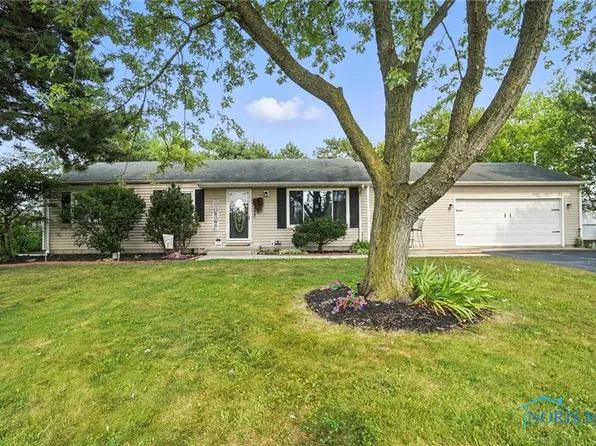 24818 Fort Meigs Rd, Perrysburg, OH 43551
