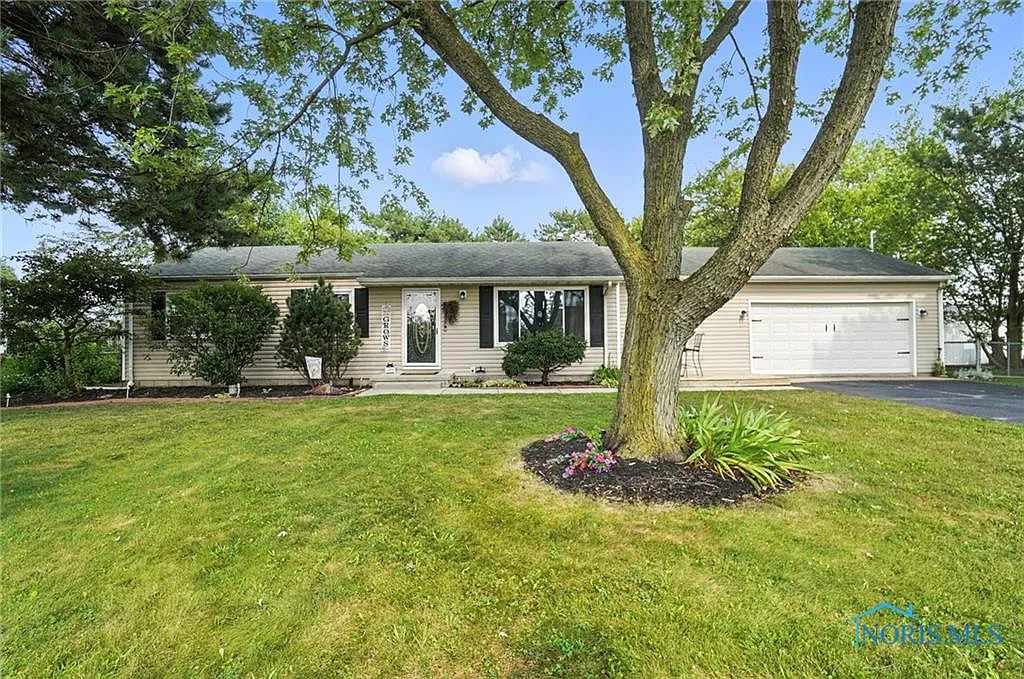 24818 Fort Meigs Rd photo 1