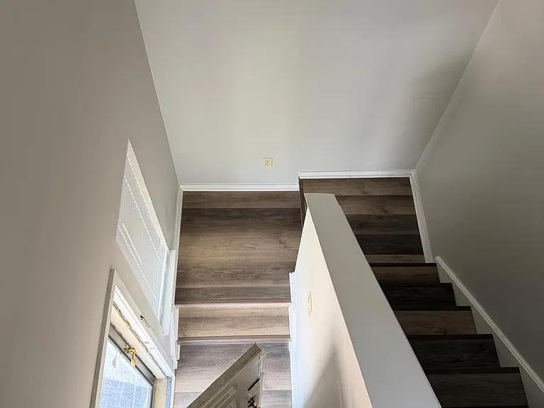 2202 Sandra Rd — Photo 4