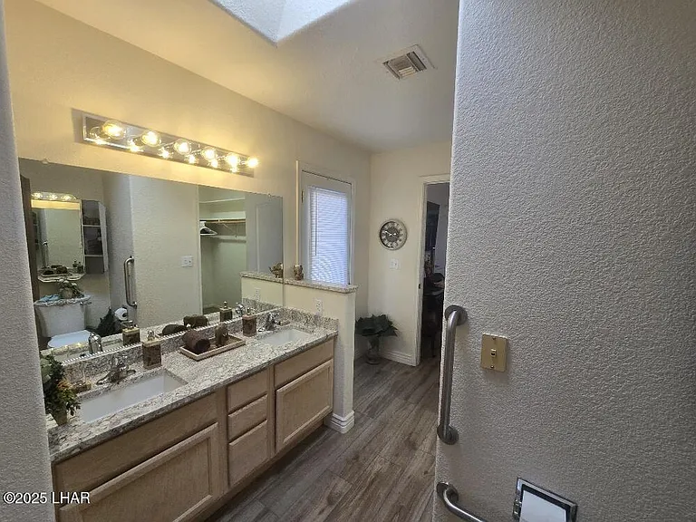 3175 Cotati Dr — Photo 16