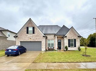 8738 Kennesaw Dr E, Millington, TN 38053