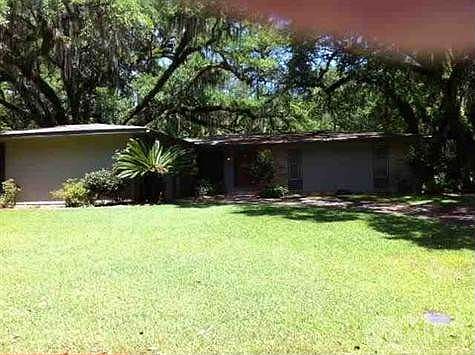 2nd image of 1208 Sandhurst Dr