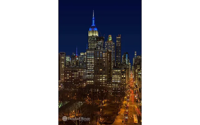 Rented by Douglas Elliman | media 17