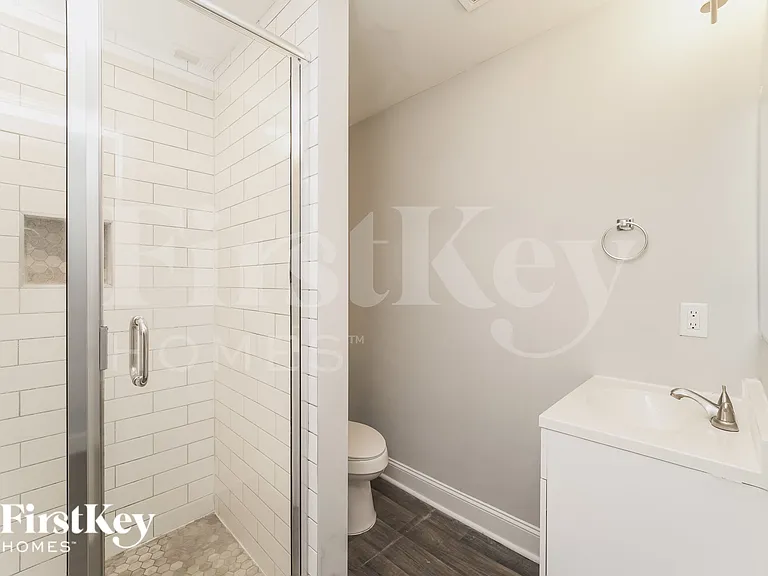 2521 Skyland Dr — Photo 14