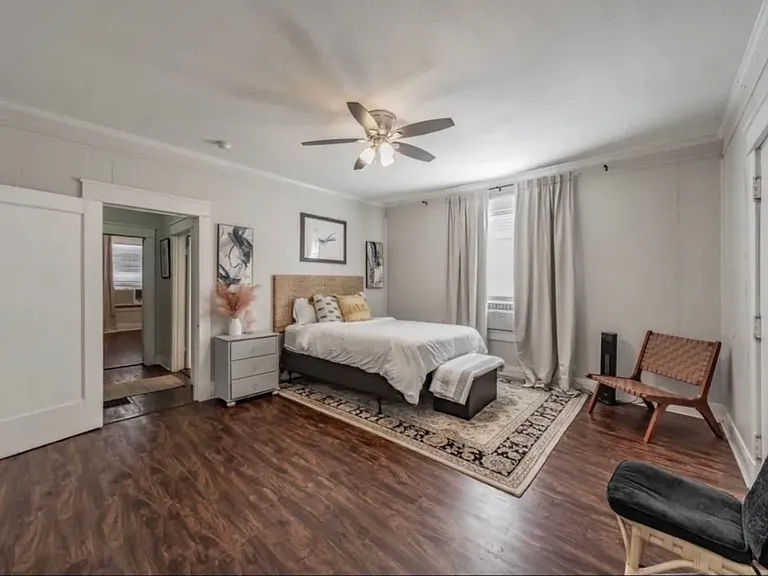 2629 S Jennings Ave — Photo 5