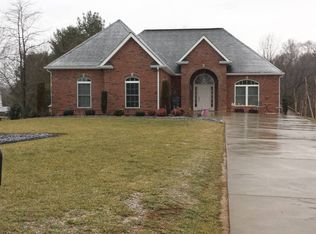 476 Manchester Pl, Bristol, TN 37620