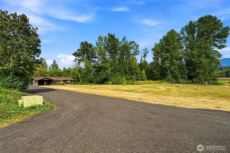 4th image of 5410 Saxon Road