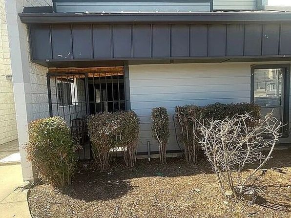 901 NW 7th St APT 106