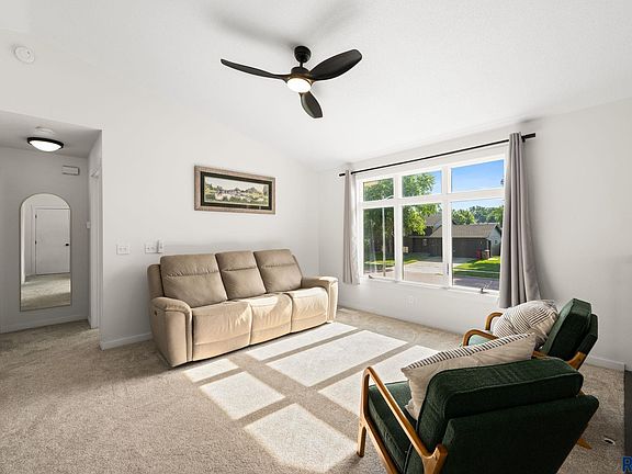4th image of 5621 S Southwind Ave