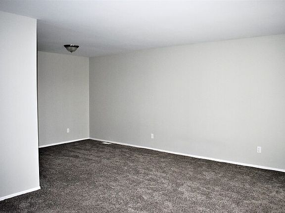 4th image of 2580 Sorrell Dr