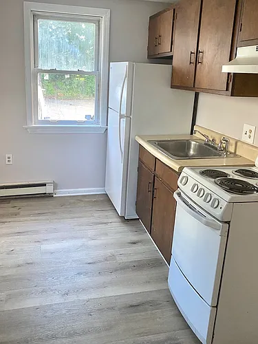 196 Broad St #1 Photo 1