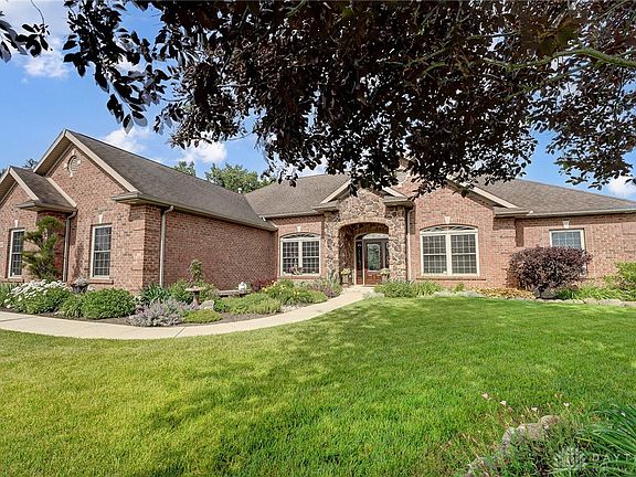 4th image of 2733 Stonebridge Dr