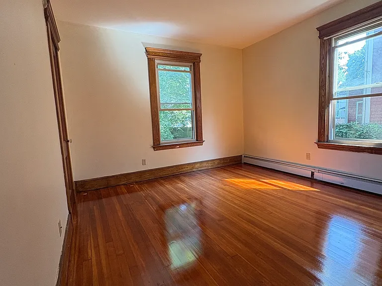155 Norton St #1 — Photo 8