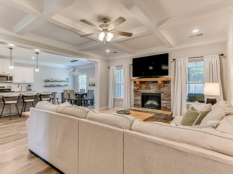 6047 Big Pond Trl #A — Photo 8