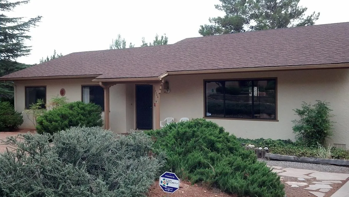 3 bed, 2000 sqft, $3,000 — Photo 2