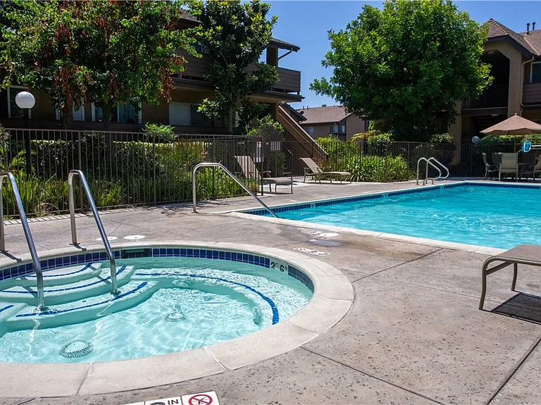 14835 Sherman Way #3 — Photo 15
