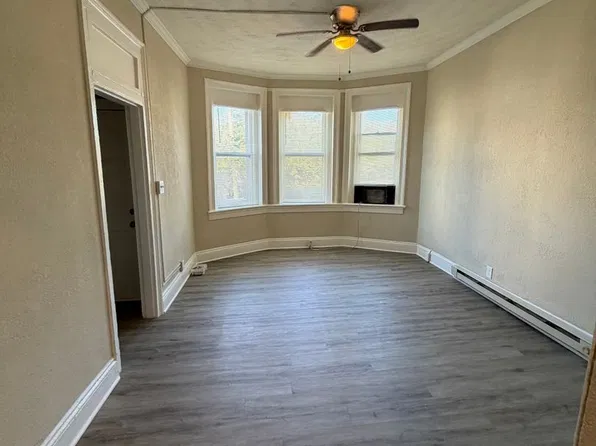 Dinwiddie Place Apts