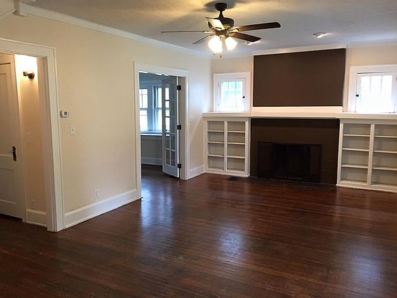 2nd image of 3315 N Park Ave
