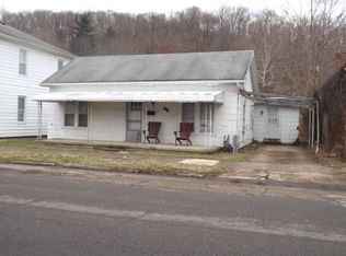 570 Poplar St, Nelsonville, OH 45764