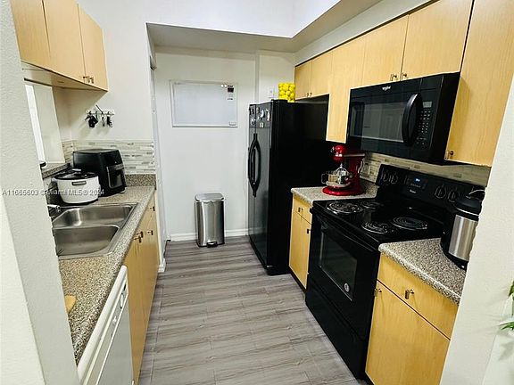 5th image of 2120 Preserve Way #107