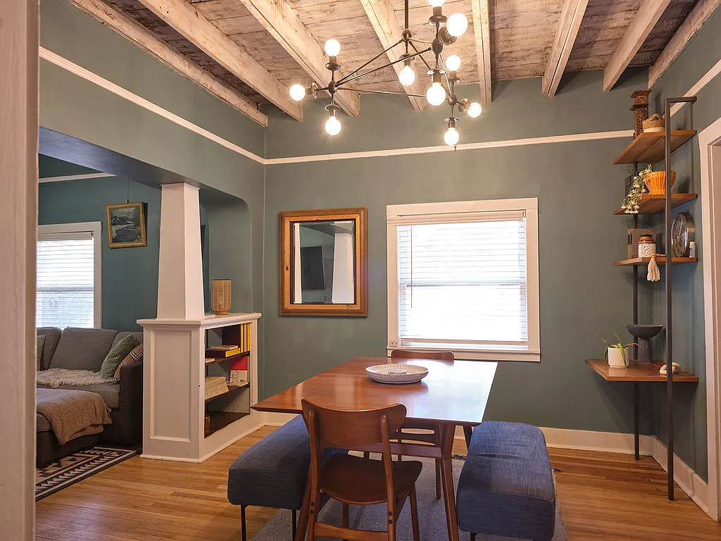 3 bed, 1350 sqft, $3,700 — Photo 4