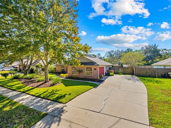 2nd image of 607 Hibernia Oaks Dr