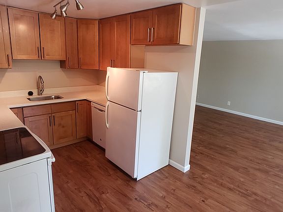 2nd image of 15544 27th Ave NE APT 1