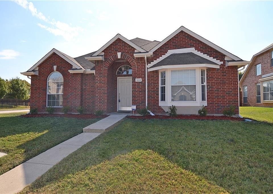 1st image of 1224 Whitehorse Dr