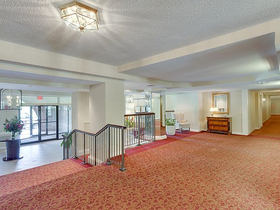4th image of 2100 Lee Hwy APT 446