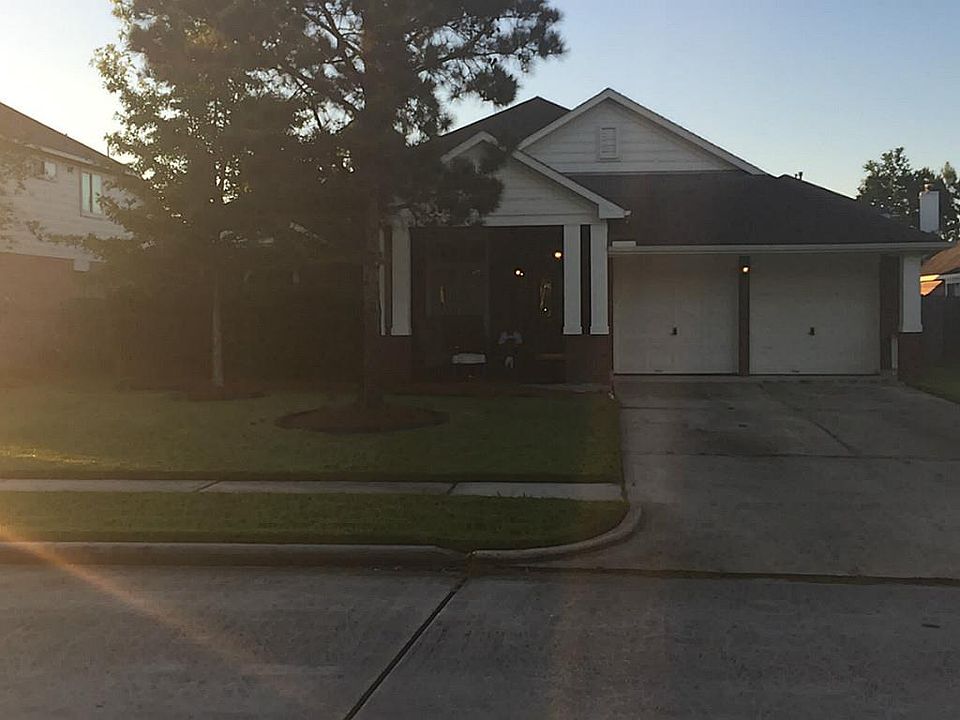 1st image of 15106 Bentridge Dr