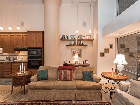4th image of 106 N High St APT 204