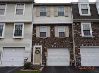 144 Meadow Gap Dr, Monroeville, PA