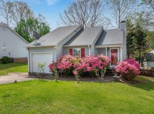 137 W Long Creek Ct, Simpsonville, SC 29680