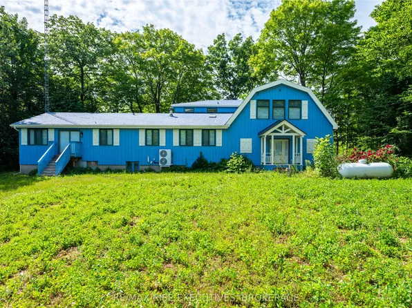 2300 County Road 32, Leeds And The Thousand Islands, ON K7G 2V3