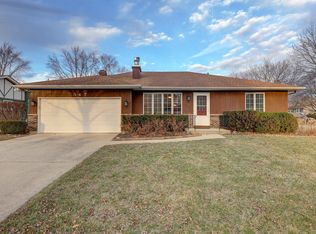 547 Eichler Dr, Dundee, IL 60118